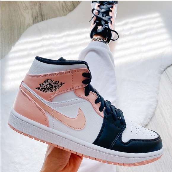 Nike air jordan 1 mid sneakers - Picture 3 of 4